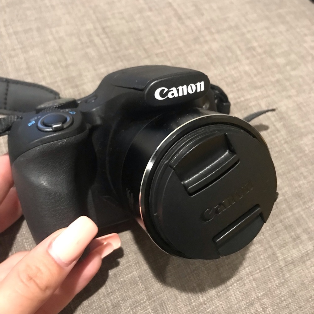 Canon Powershot SX520 digital camera